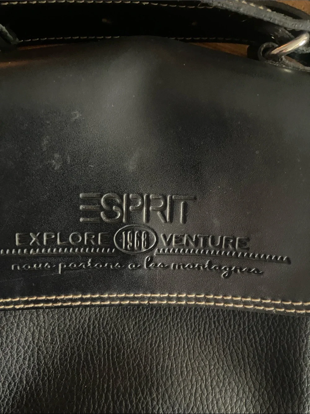 Esprit Black Leather Messenger Crossbody with Contrasting Stitching